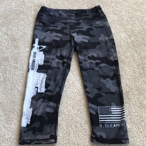 Rouge American Leggings/Capris